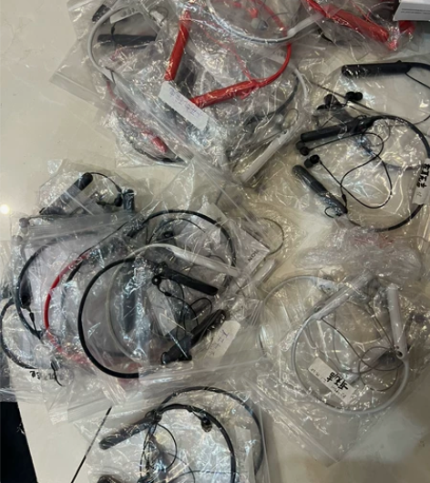 索尼 wi-c400  入耳式耳机坏品 处...