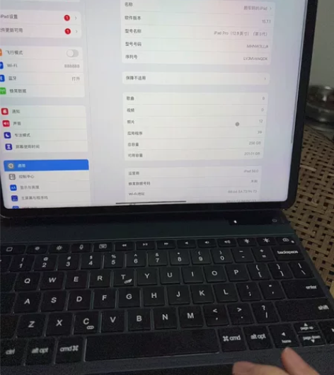iPad pro 2021 12.9寸插卡...
