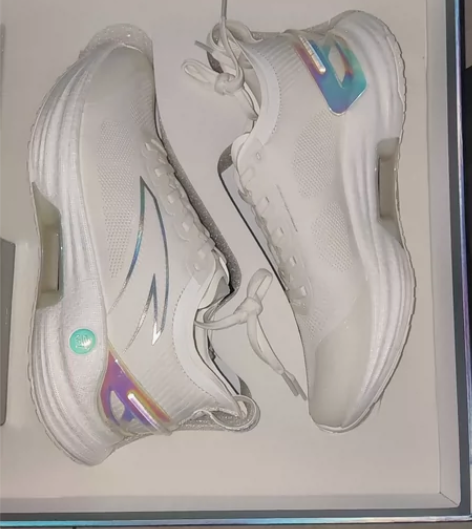 安踏 男款冠军跑鞋 ，旗舰店正品，全新未穿...