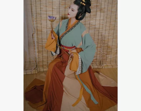 【出汉服】轻汉坊沉香复原款晋制,仅试穿 感...