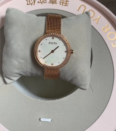 飞亚达满天星女式手表，气质OL款，全新，就...