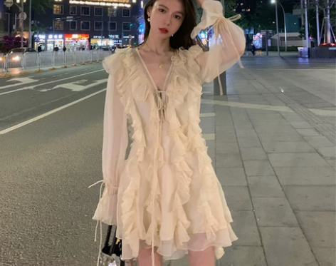 Juicecola 杏色荷叶边收腰显瘦绑带...