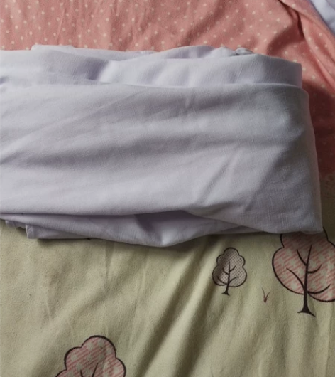 悠窝窝，段白月仅游场一次 护腕丢了一只，有...