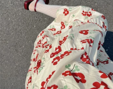 绑带连衣裙女夏季小众复古港风绑带短袖碎花v...