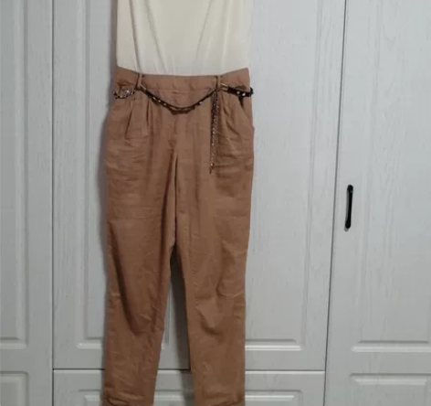 only家的连体裤,上衣是聚酯纤维,裤子是...