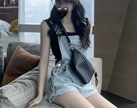 ?背带连体牛仔短裤  L码 穿过一次 不介...