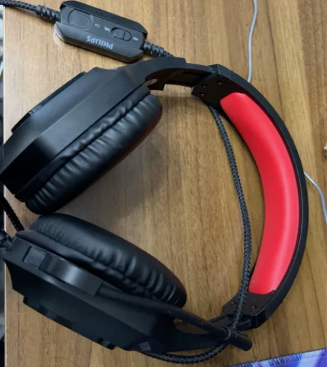 飞利浦游戏耳机 没用过因为这个接口笔记本用...