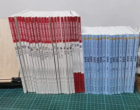 名人传记,一共四套共23+16本,原价共8...