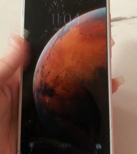 红米手机，全原装没修过。就是摔了，所有功能...