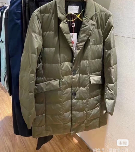 断码特价鱼家男士西服薄款羽绒服，不是超薄款...