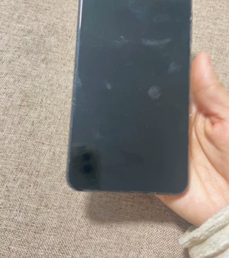 Vivo z1i，4+128g 1.全网通...
