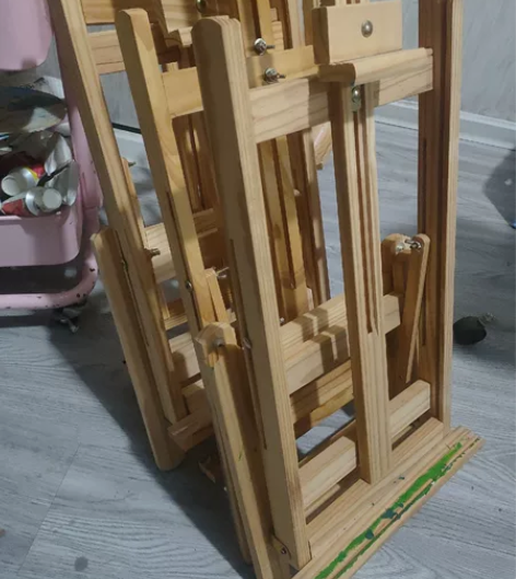 几乎全新画架低价转让，还剩3个大画架，4个...