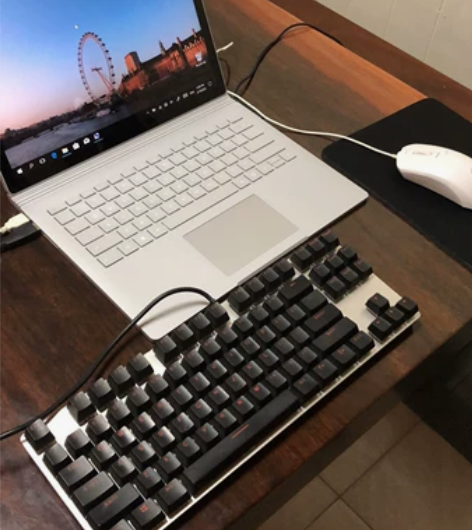 【闲置】笔记本电脑Microsoft/微软...