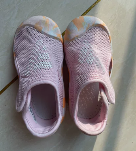 阿迪,专柜购买,25码,内长应该为14cm...