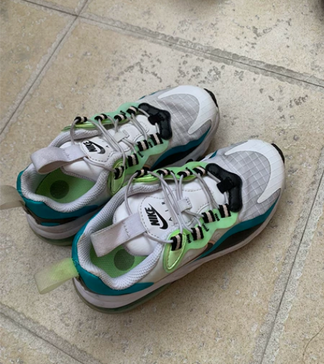 耐克正品，原价买来500多，脚长了穿不了，...