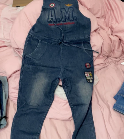 牛仔裤M码数，穿过，很显瘦，图案刺绣 感兴...