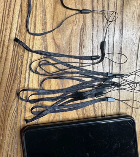 闲置的手机挂绳u盘挂绳电风扇挂绳,任何挂绳...