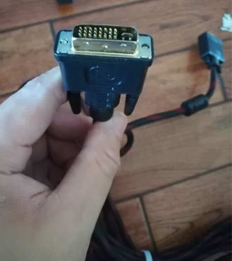 VGA转DVI数据线10米 感兴趣的话点“...