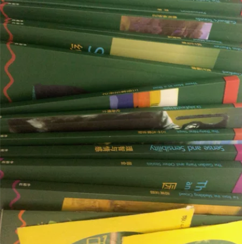 书虫英汉对照小说学英语特别好，听力原声光盘...