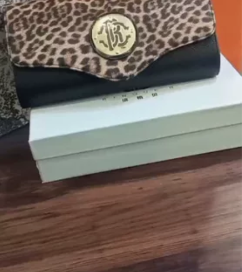 真皮女包斜挎百搭大容量手拿包女时尚手抓女士...