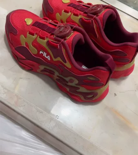 斐乐男童35码新年款，220cm 感兴趣的...