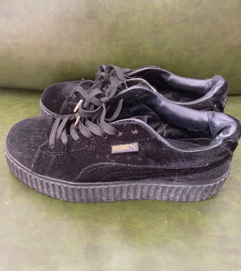 puma彪马 绒面复古休闲鞋 38码 黑色...