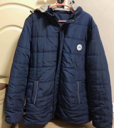 温州市第八高级中学校服，低价转， 感兴趣的...