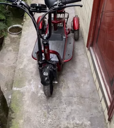 出售闲置飞鸽电动三轮车，三轮电瓶车。 48...