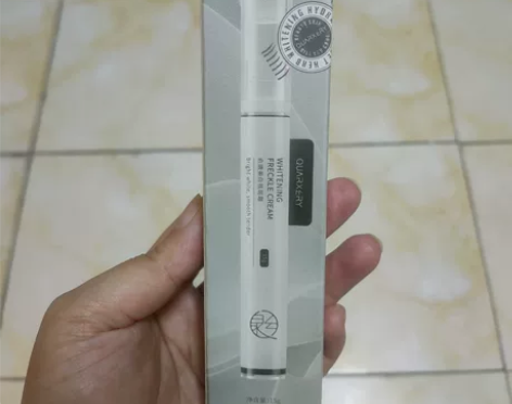 俞唐美白祛斑霜，15g，全新未拆封，因搁置...