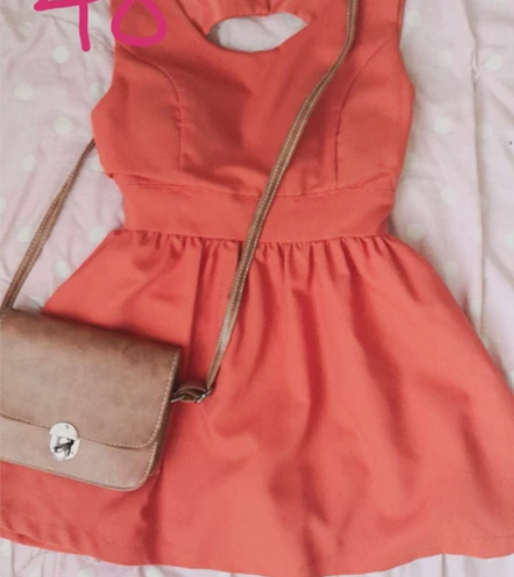 日系可爱风软妹无袖连衣裙，九新m码，高中毕...