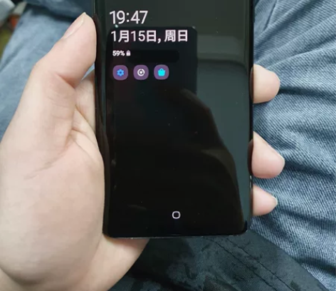 三星s9 欧版6+64 双卡，无黑点无线条...