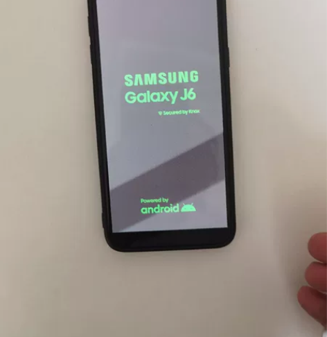 三星J6 sm-J600L 屏幕频闪，应该...