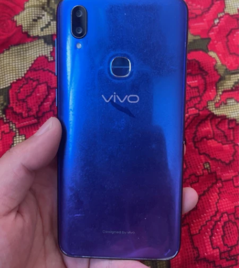vivo z3。    664。 可以当备...