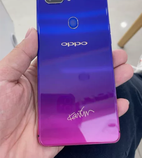 便宜出OPPO r15 128g，九成新，...