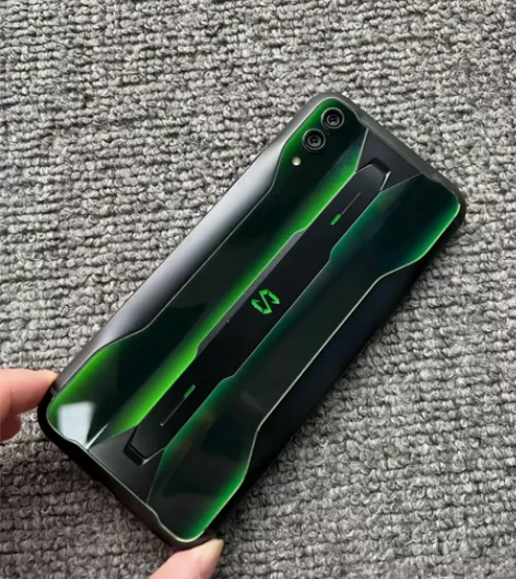 黑鲨2Pro 游戏手机，吃鸡王者妥妥的流畅...