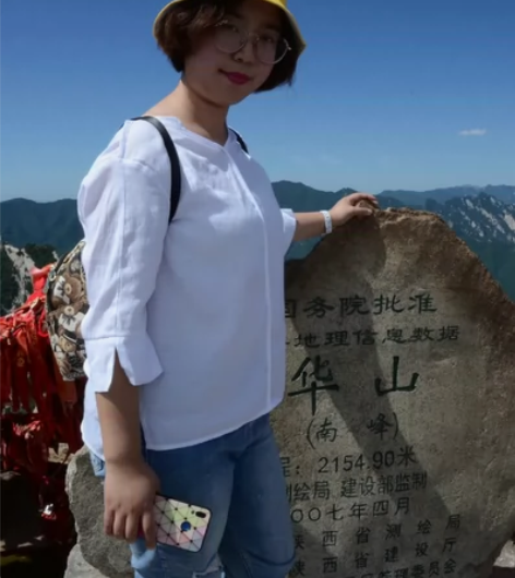 渔夫帽，在华山脚底下买的，家里帽子太多了，...