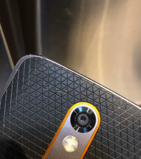 moto摩托罗拉V版turbo2，不碎屏，...