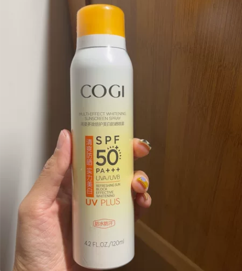 COGI 高姿多效倍护美白防晒喷雾 120...