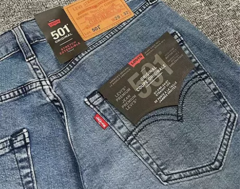 李维斯牛仔裤，经典501，修身有弹性这一款...