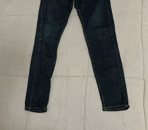 男士黑色纯棉牛仔直筒微修身款， XL码，3...