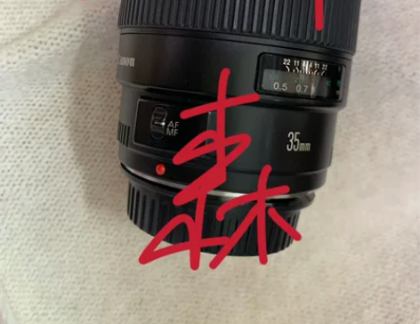 自用佳能镜头一代35 1.4L 我也是二手...