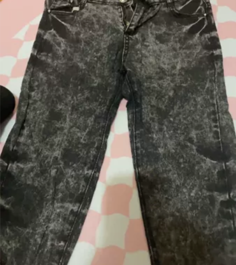 便宜出,牛仔裤 感兴趣的话点“我想要”和我...