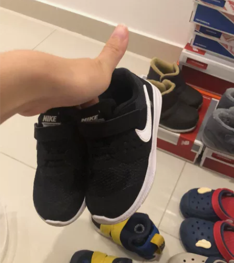 Nike魔术贴运动休闲鞋 outlet入，...