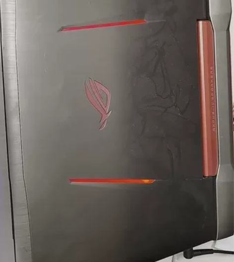 ASUS华硕GFX72V玩家国度17.3英...