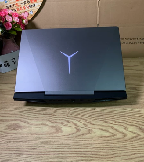 联想拯救者Y7000p游戏本，144电竞1...
