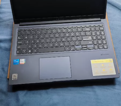 华硕无畏15 12代i 5-1240p 1...