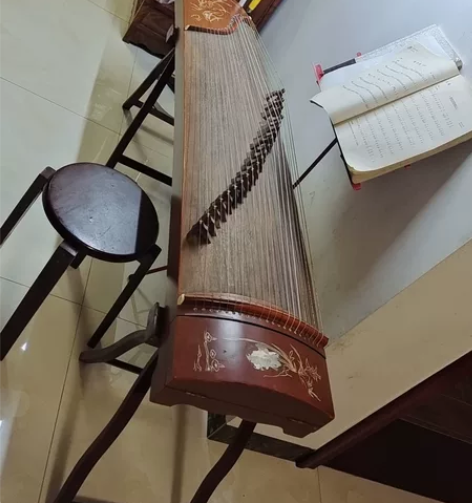初级版古筝转让，没有瑕疵。 感兴趣的话点“...