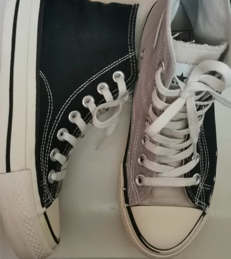 高帮帆布鞋 37 码 付邮送 成色如图