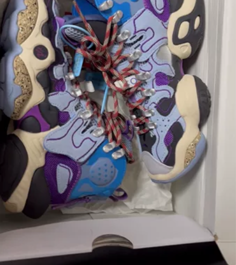 李宁重燃纽约时装周ace高帮篮球鞋灰蓝色3...