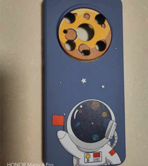 荣耀magic4pro保护壳 颜色是淡蓝色...